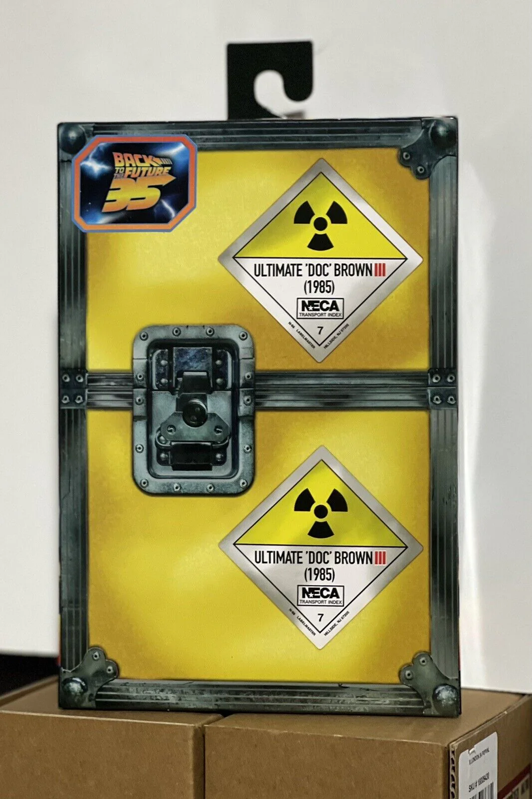 NECA: BACK TO THE FUTURE - ULTIMATE 'DOC' BROWN, HAZMAT SUIT - Image 2